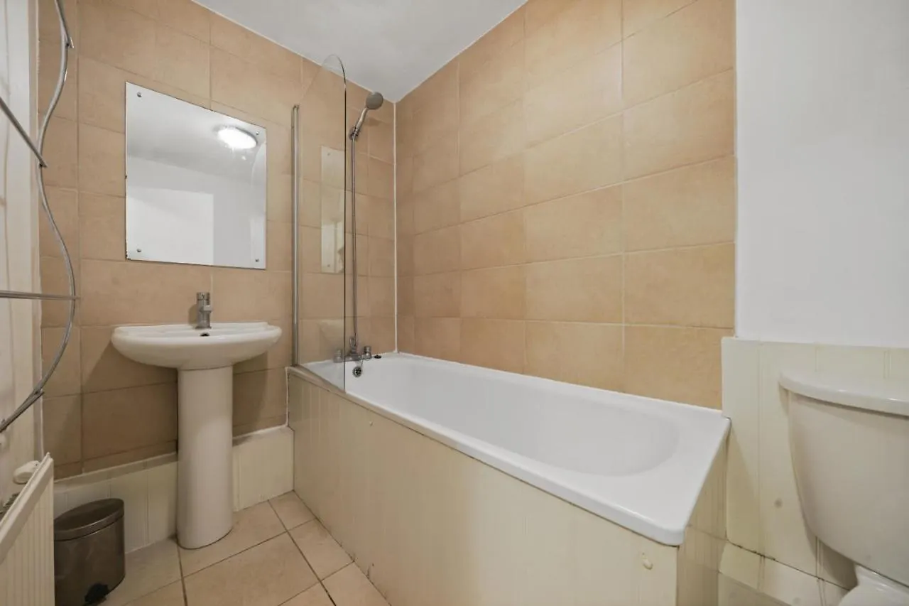 London Bridge I Bed Apartment By Tower Bridge - Great Location Close To Transport Links